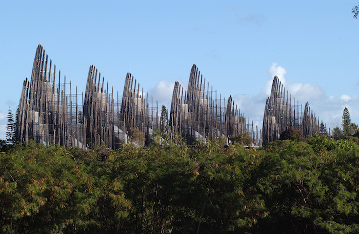 Tour guidé au centre culturel Tjibaou Noumea Discovery